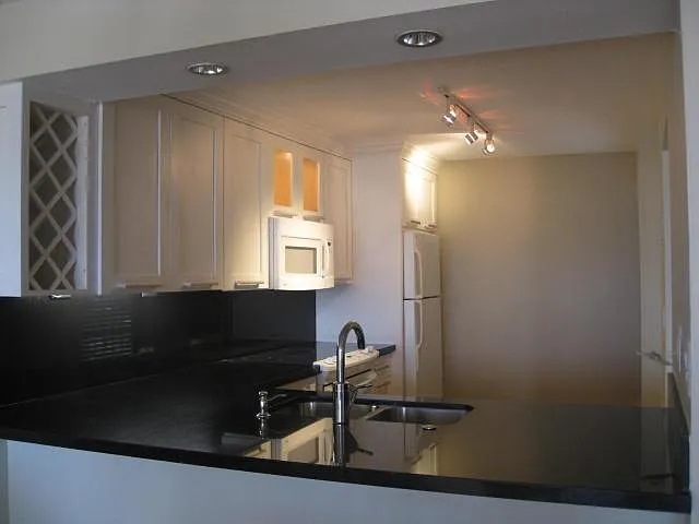 2 bed, $2,600 — Photo 1