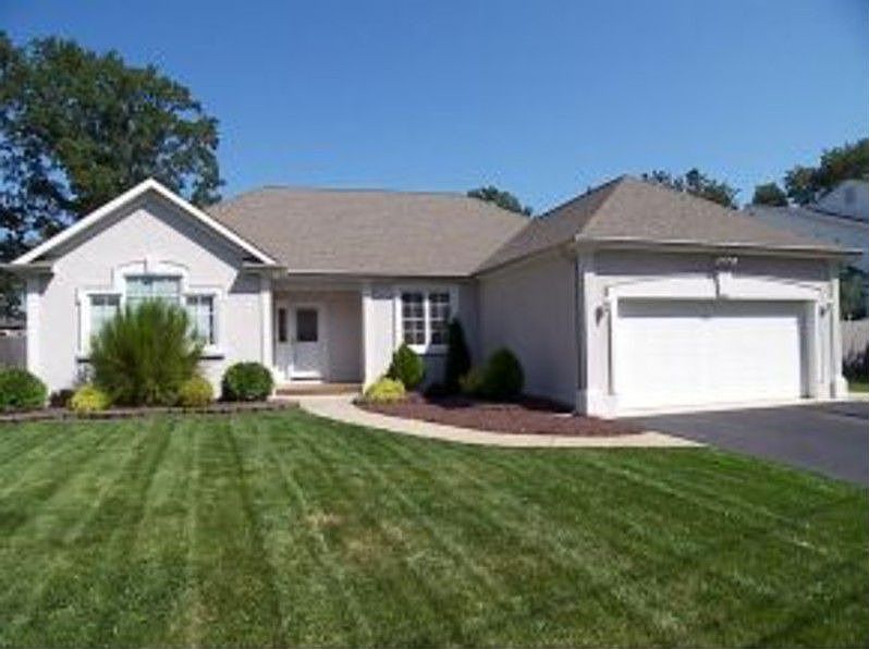 2nd image of 402 Pine Forest Ln