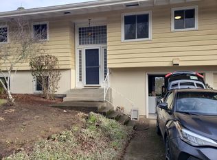 966 Cascade Dr NW, Salem, OR 97304