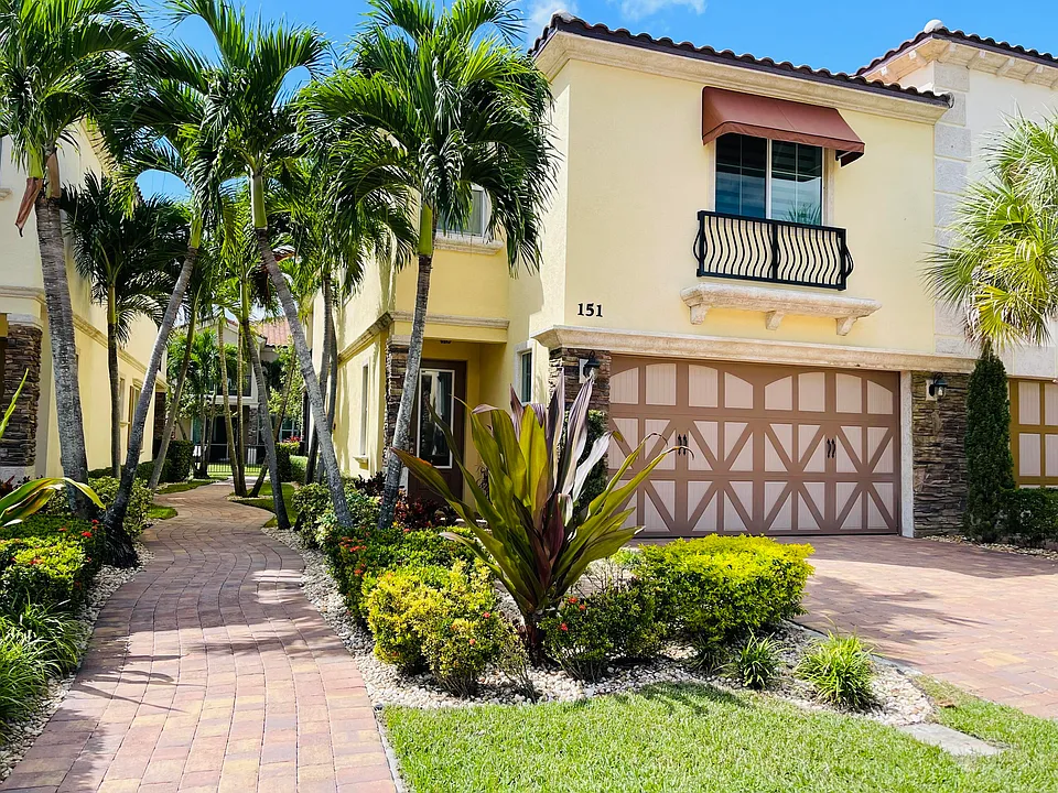 151 Sword Fern Pl