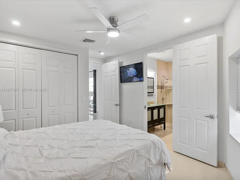 3510 NE 17th Ave — Photo 15