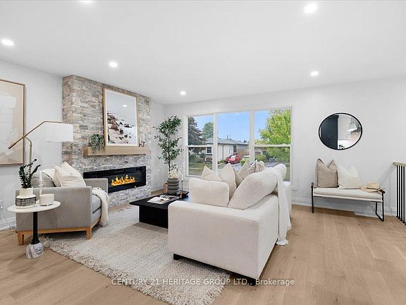 3rd image of 15 Mellenby St