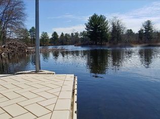 28 Black Point Rd, Webster, MA 01570