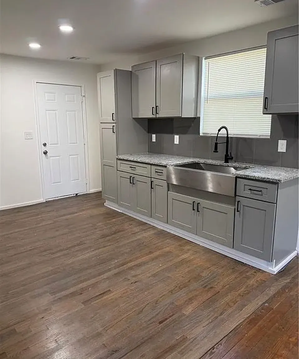 3145 Locke Drive Southeast - 1 — Photo 4