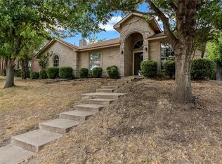 7527 Woodshadow Dr, Dallas, TX 75249