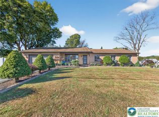 146 S 13th St, Catasauqua, PA 18032