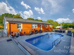 2013 Townview Dr, Kannapolis, NC 28081