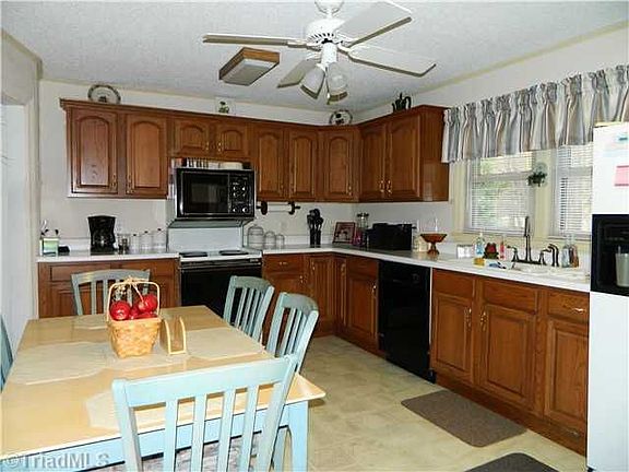 5th image of 4203 Bell Orchard Dr
