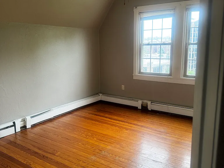 2100 Lancaster Ave — Photo 10