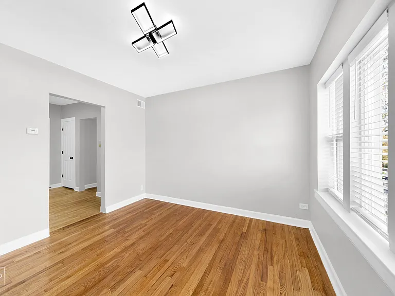 4301 W Potomac Ave — Photo 12
