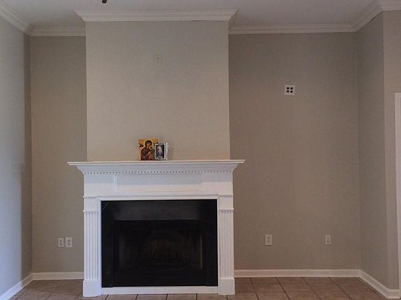 3rd image of 202 Belle Plaine Ave
