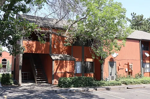 1625 W Elizabeth St Photo 1