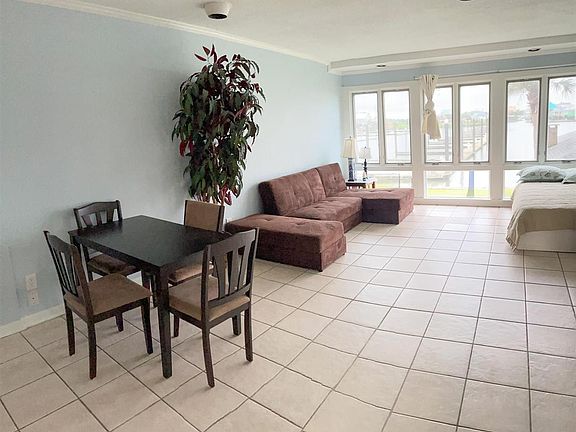 3rd image of 560 Pleasure Island Blvd APT 106