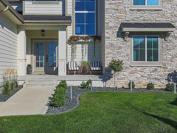 2nd image of 2309 Stonewood Ct SW