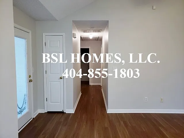 302 Hillcrest Ln — Photo 7