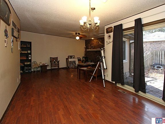 2nd image of 2521 Surrey Ct