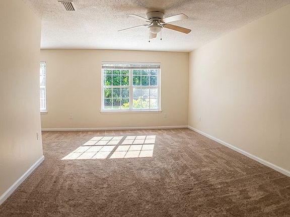 2nd image of 524 Juanita Dr