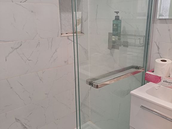 3rd image of 216 W 100th St APT 624