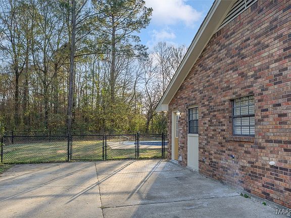 4th image of 5001 George Green Dr W