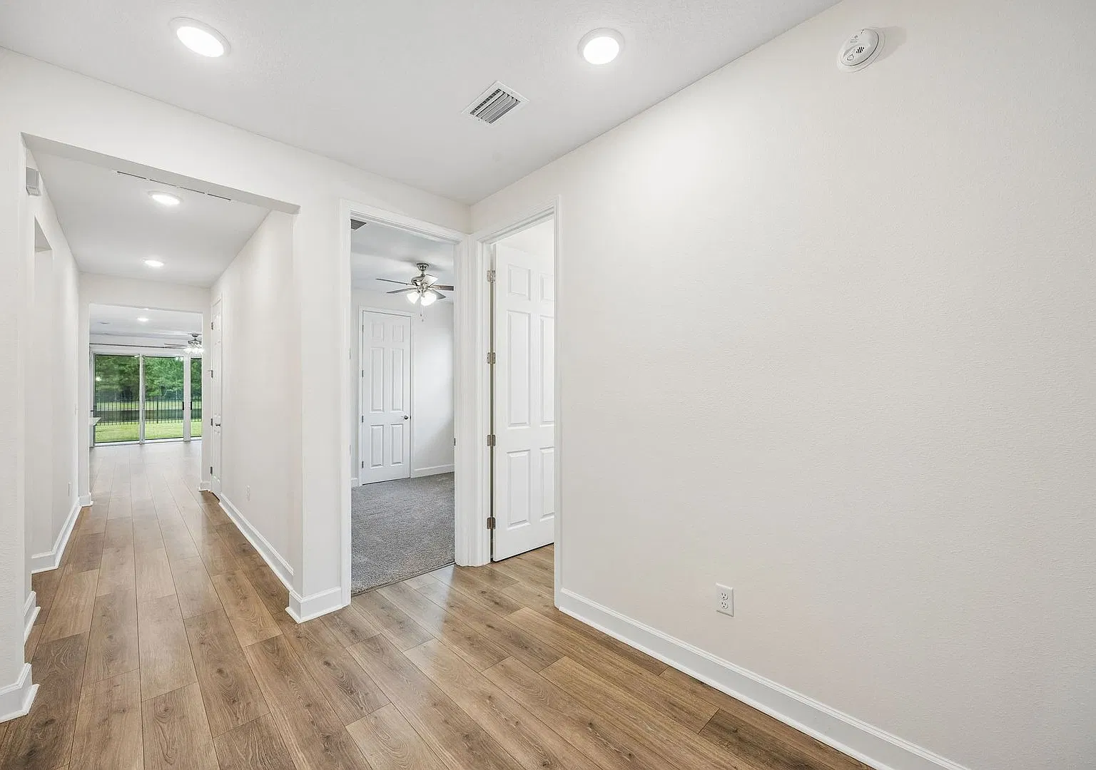 Spacious & Inviting Fernandina Beach Home Near Amelia Island — Photo 3