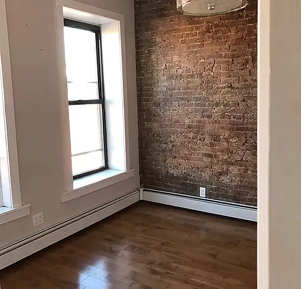 540 E 6th St #5A — Photo 3