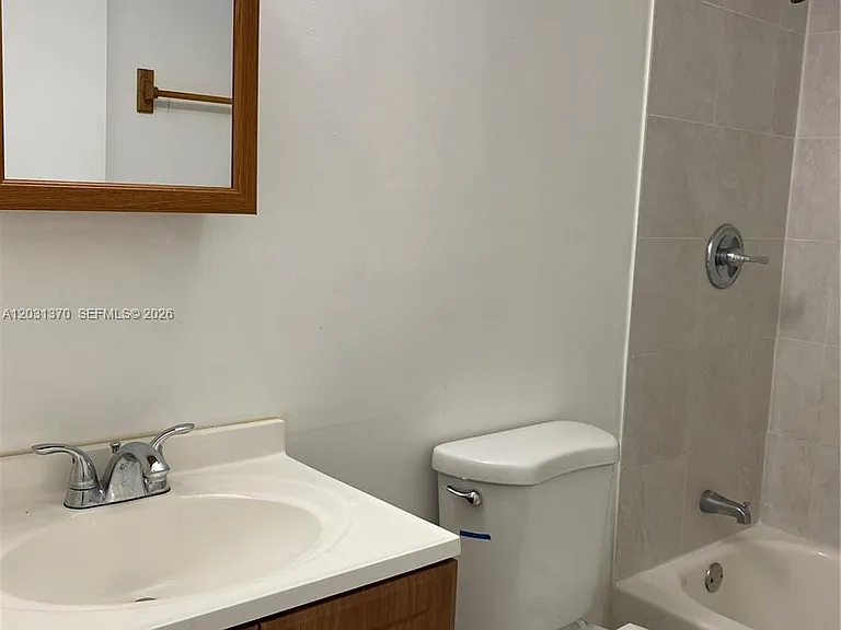 7075 NW 186th St #C308 — Photo 18