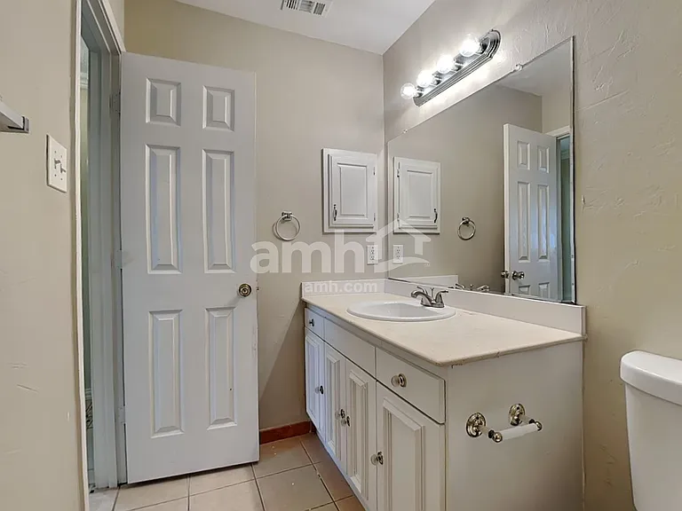 2717 Primrose Ln — Photo 19