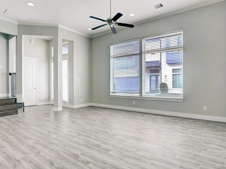 8907 Spring Knoll Forest Dr — Photo 12
