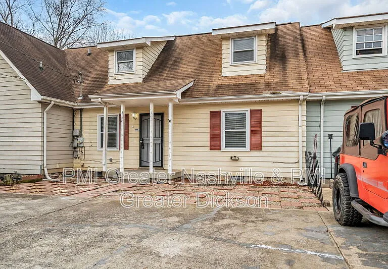 3153 E Lake Dr — Photo 3