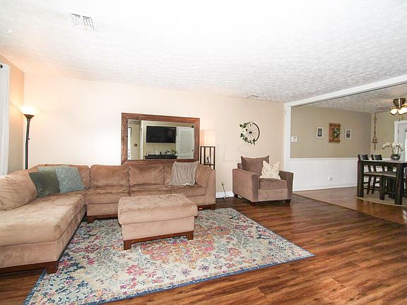 4th image of 3640 Jo Ann Ln