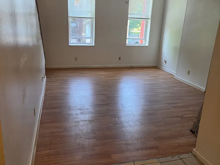 2102 Chippewa St #2 — Photo 17