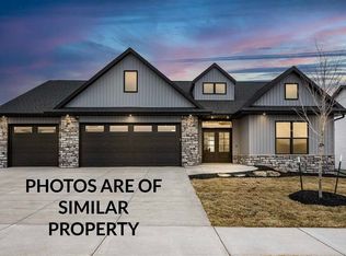 616 Rock Ridge Rd, Tiffin, IA 52340