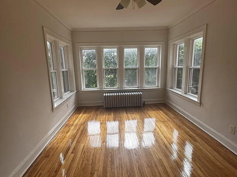 7154 S Calumet Ave #3 — Photo 1