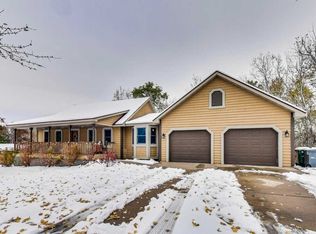1011 Moonbeam Rd, Hudson, WI 54016