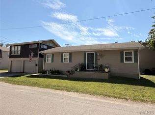 602 Illinois Ave, Dupo, IL 62239