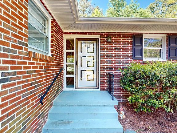 5th image of 245 S Hillcrest Drive