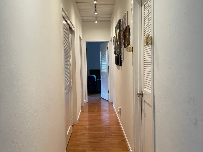 2180 Geary Rd #1 — Photo 12