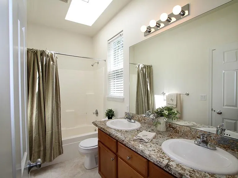 17233 NE 25th Way — Photo 15