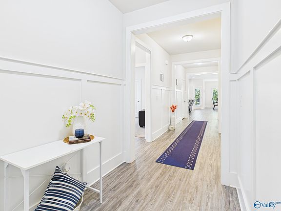5th image of 6035 Thorntons Way Cir NW