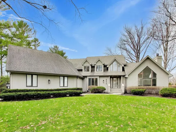 8S510 Oxford Ln, Naperville, IL 60565