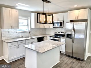 2660 Shields St, Philadelphia, PA