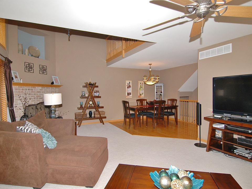 1st image of 8401 Dunmore Dr