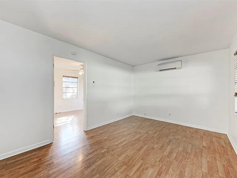 1805 Mohle Dr #B — Photo 3