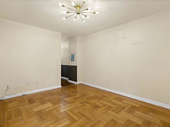 2700 Kennedy Boulevard image 4 of 16