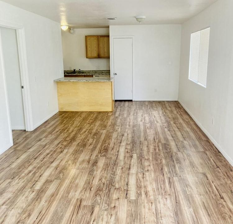 28087 Washington Ave Winchester CA Zillow