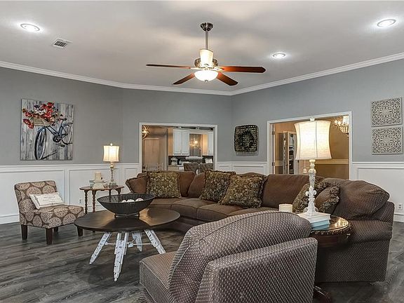 4th image of 1200 Waterloo Lake Dr