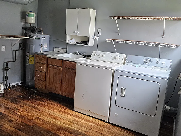 7938 School Rd — Photo 11