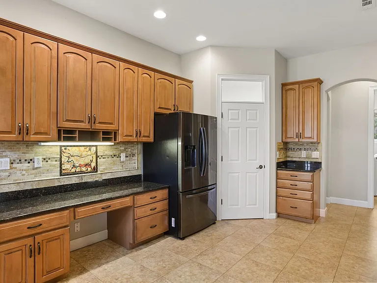 5554 Palm Lake Cir — Photo 23