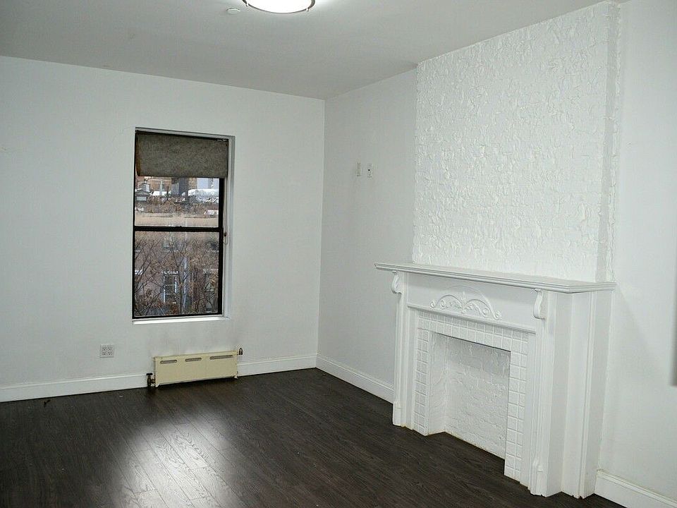 1st image of 150 W 92nd St #3B