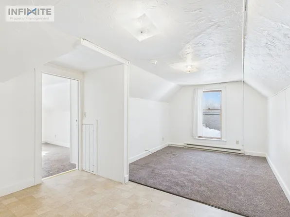 631 E Davis St APT B, Bozeman, MT 59715